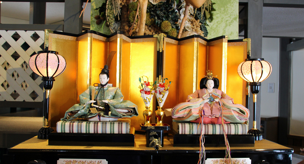花人の舎にひな人形を飾りました