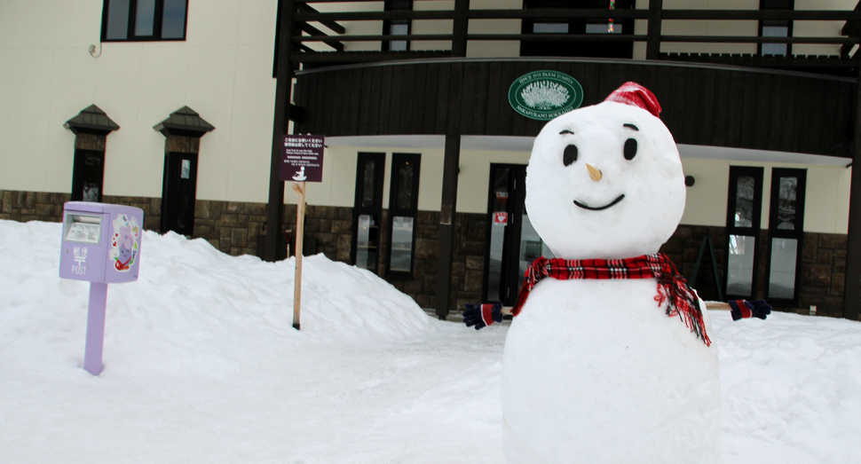大きな雪だるまと一緒に記念撮影はいかがでしょうか